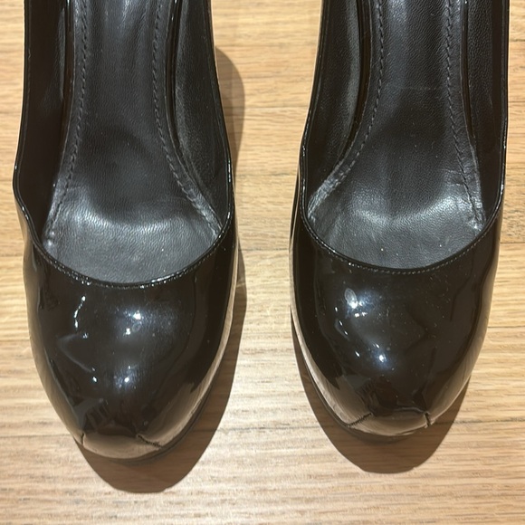 YSL PATENT LEATHER BLACK PUMPS - Picture 3 of 8